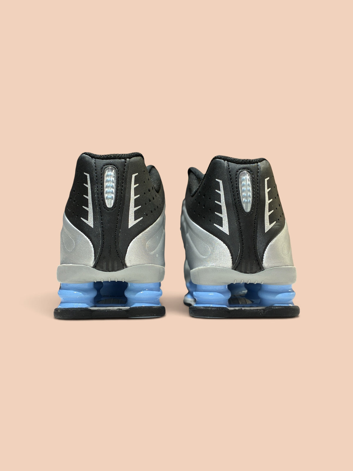 Nike Shox R4 Men's Sneaker